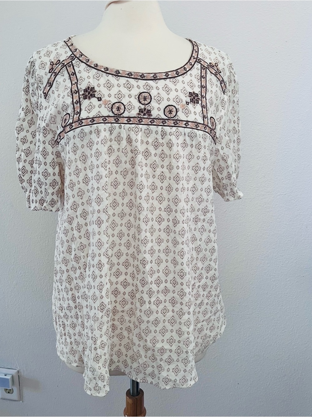 Flower & Feather Brown embroidered blouse 2XL